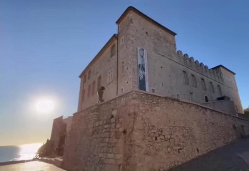 Vue Mer Et Remparts. Entre Vieille Ville Et Plages Антиб Экстерьер фото
